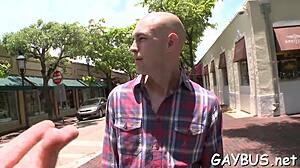 satisfying oral-service with a homosexual