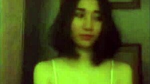 Em Nhung Hani performs an exciting show number four