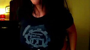 that perfect ass shaking slowly, so enticing