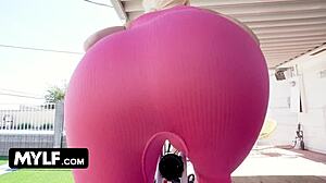 Bree Brooks Handjobs Young Cock