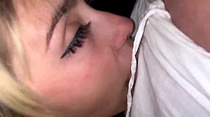 Cum-hungrig babe gagger på rodet deepthroat pik action