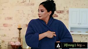 شينا رايدر، تريد الانضمام إلينا لرحلة ثلاثية قاسية برية؟