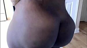 i luv dem huge black tits an ass