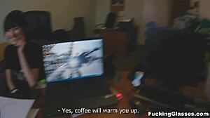 i fuck quickie teen glasses shaved pussy hardcore amateurs cumshot geizer