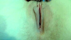 Chipped fingernail polish closeups and glass dildo orgasm 😍