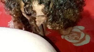 Colombiana Dice: AMOR, Estoy En El Gimnasio!