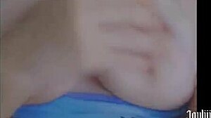 does my horny stepsister send me nude photos?