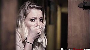 Kone lurer mann inn i krydret familie rollelek som blir ekte