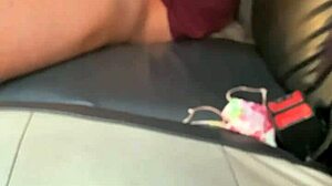 Maestra De Colegio Me Chupa La Verga En El Estacionamiento Milf Latina