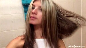 young blonde pussy licked in muff diving session