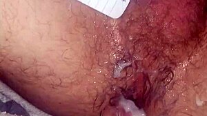 make me cum on your fist 😈