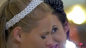 i love watching jenna j ross and jillian janson in lesbian action