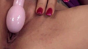 brunette slut janessa jordan uses huge sex toy in pussy