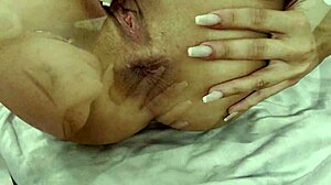 fucking blonde and brunette asses in threesome