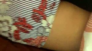 Cachondeando a mi esposa, want to see her pussy?