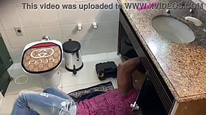 She asked for help, I fucked her in the bathroom after fixing the sink