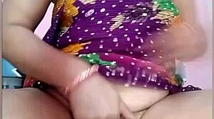 very sexy indian babe 😘