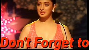 Kajals store bryster gør mig vanvittig af rå lyst hver gang jeg ser.