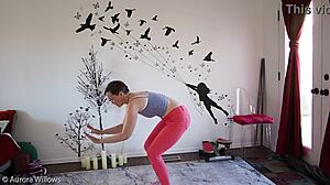 Yoga lesson with big ass babe. 💪😉