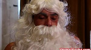 i facialize beautiful babe as santa after bj