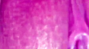 18-19歳のグループオーギーでカップルがマンコを舐める