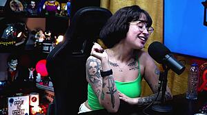 Martina Oliveira Shows Body In Public Interview