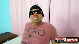 ninfeta trouxe uma amiga deliciosa para lesbian fun