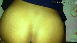 Me follo a mi novia en silencio y me quito el condon para embarazarla