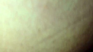 Me follo a mi novia en silencio y me quito el condon para embarazarla