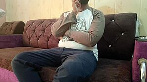 Desi Saar Bhabhi Roleplay Ke Liye Manayi, Stepmom Ki Badi Gaand Mein Zor Se Choda