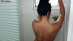 Słodka latynoska nastolatka 18+ traci dziewictwo w pierwszym porno!