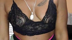 Naejae Twerks Her Ass And Grinds Pussy On Pole