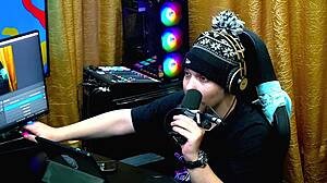 Bia Ruiva Gets On All Fours For The Presenter