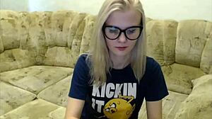 Man, I’m obsessed with cute Latvian teen Miss Julia on Avidcams... she’s just, ugh, amazin’!