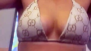 i sweated so much at the gym my pussy got soaked and dripping with horniness down my legs