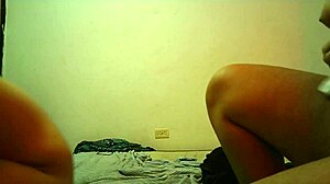 Gordibuena colombiana folla duro with monster cock, shaved tits, and cumshot.