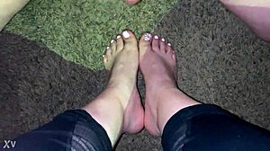hot amateur latina gets cumshot on her sexy feet
