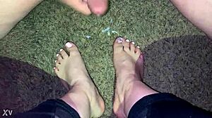 hot amateur latina gets cumshot on her sexy feet