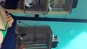 Me pongo bucaneras verde me la chupa y cogemos de perrito