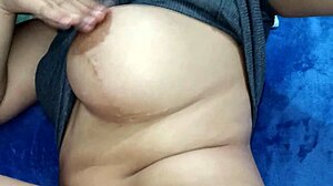 Mature woman begs for intense pounding