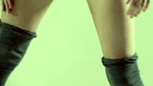 Hairy teen Mochalkina demonstrates impressive yoga flexibility