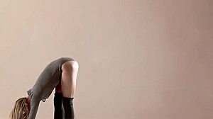 Hairy teen Mochalkina demonstrates impressive yoga flexibility