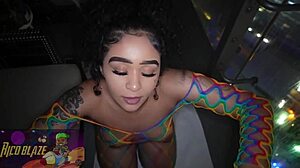 아리엘 러브 거대 흑인 자지 빨아대고 박히기