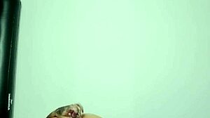 i try my first anal with a glass dildo 😈