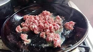 Xxx Video En Espanol - Mi Madrastra Caliente Me Esta Ensenando Como Cocinar