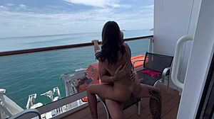 Sentei Pra O Cria No Cruzeiro Do Neymar With Hot Brunette 😘