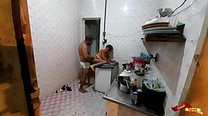 Fudendo na cozinha com minha enteada - anal teen