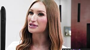 हॉट बड़ी गांड वाली मिल्फ्स स्काइलर स्नो और जैस्मिन डेज़ टॉप क्लाइंट को लाड़ करती हैं