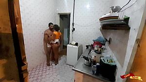Fudendo na cozinha com minha enteada - anal teen