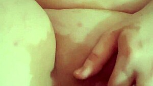 hot wife squirts homemade solo video 😋